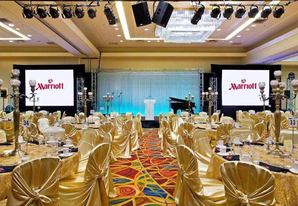 Toronto Airport Marriott Hotel Ngoại thất bức ảnh