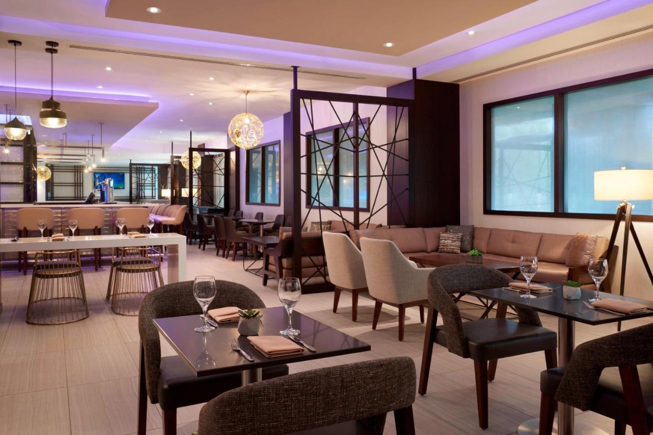 Toronto Airport Marriott Hotel Ngoại thất bức ảnh