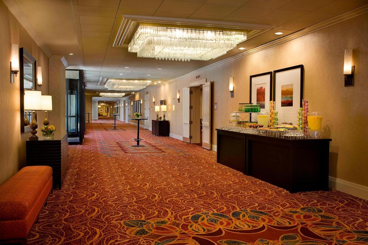 Toronto Airport Marriott Hotel Ngoại thất bức ảnh